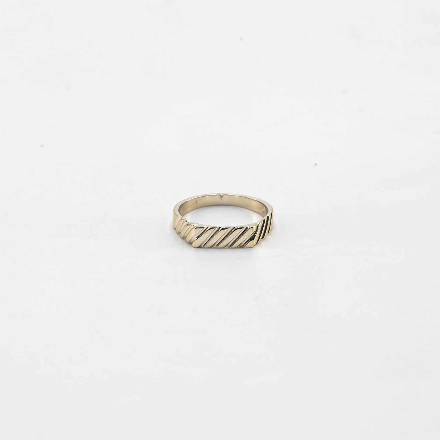 Diagonal Lined Ring