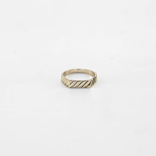 Diagonal Lined Ring